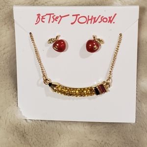 Betsey Johnson necklace